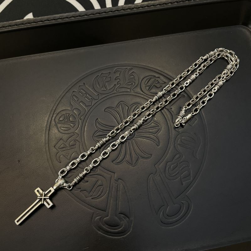 Ch*0me He**ts necklaces